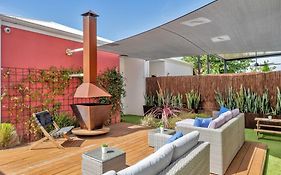 Seaside Beach House, Luxury 3X2, Fire Pit, Secure Garden, Pet Friendly, Sleeps 8, Opp Cafe